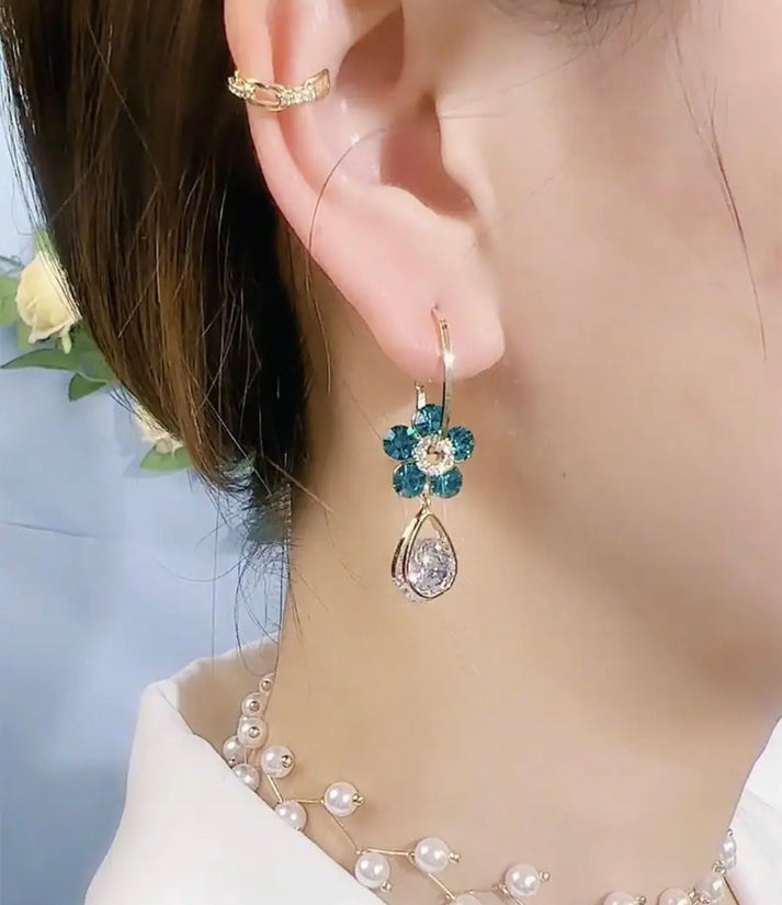 Pendientes Góticos de Flor de Cristal