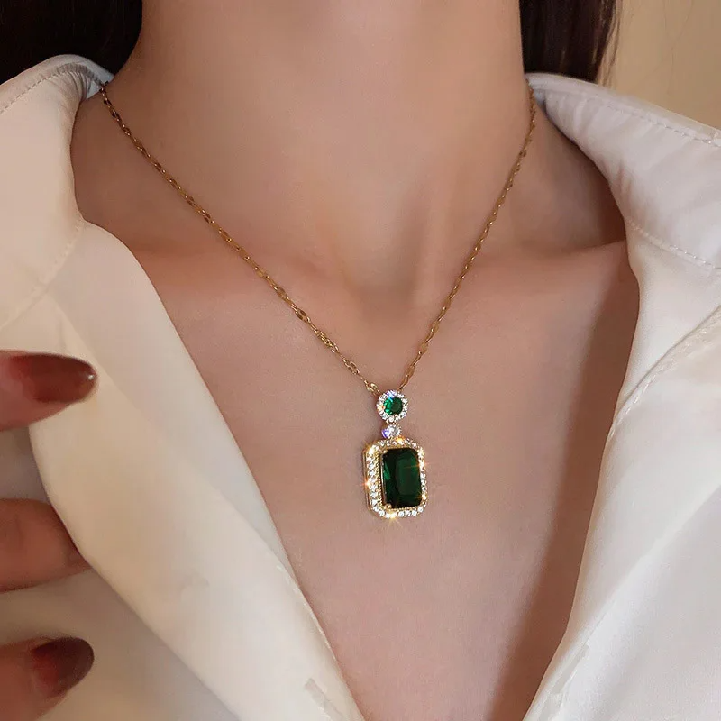 Collar Retro Zircon Verde