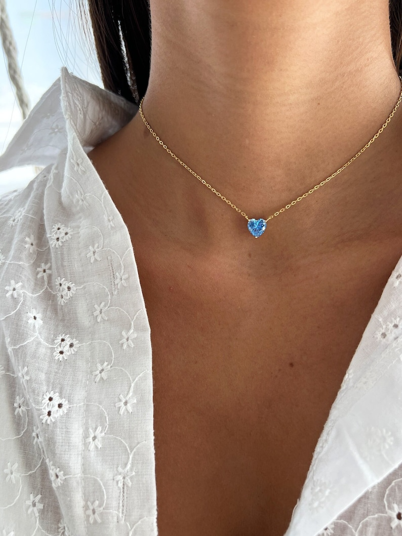 EDICIÓN LIMITADA| Collar Corazón Cristal Dorado