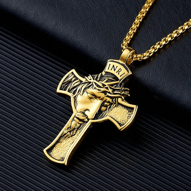 Collar con Cruz Dorada para Hombre | Colgante Religioso con Inscripción INRI
