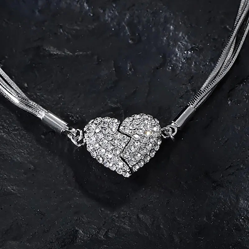 Collar Magnético Corazón de Circonio