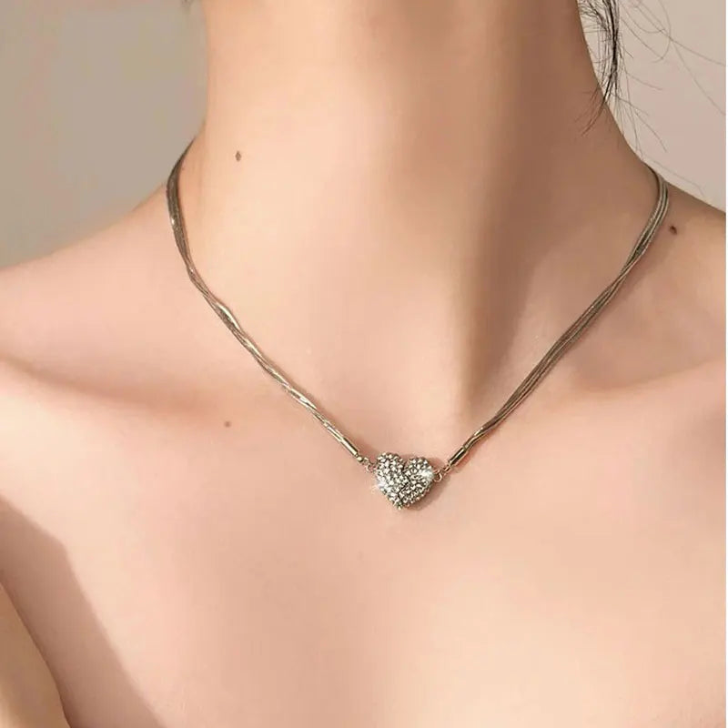 Collar Magnético Corazón de Circonio